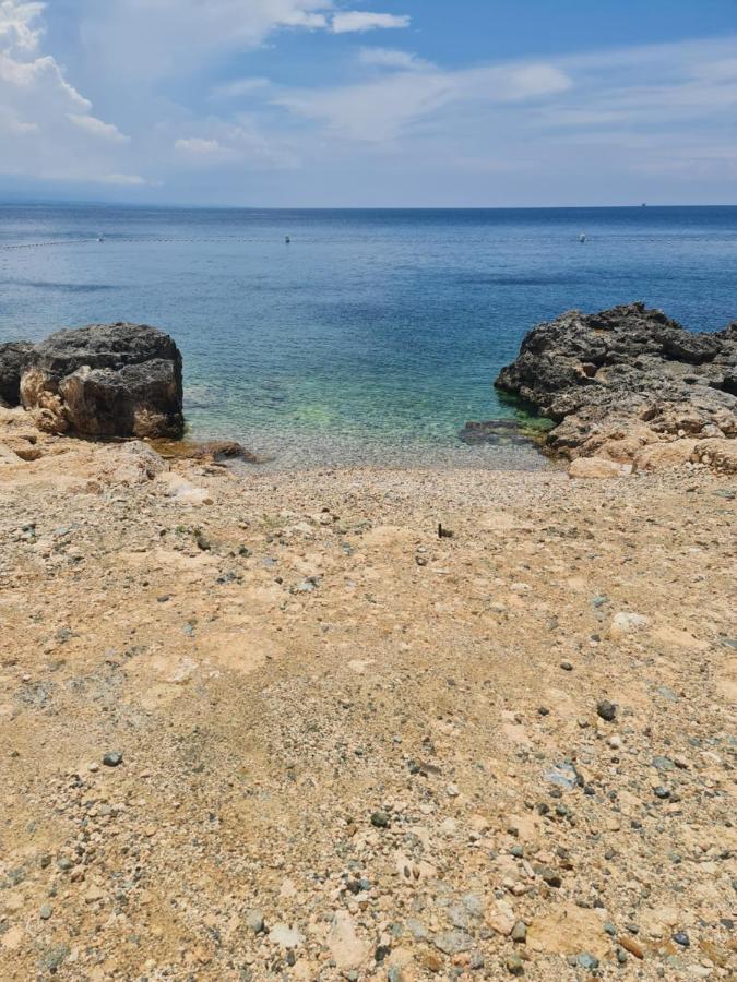 1Br Oceanfront At Arterra, Fast Wifi, Nflix, Kitchen Villa Lapu-Lapu City Exterior photo